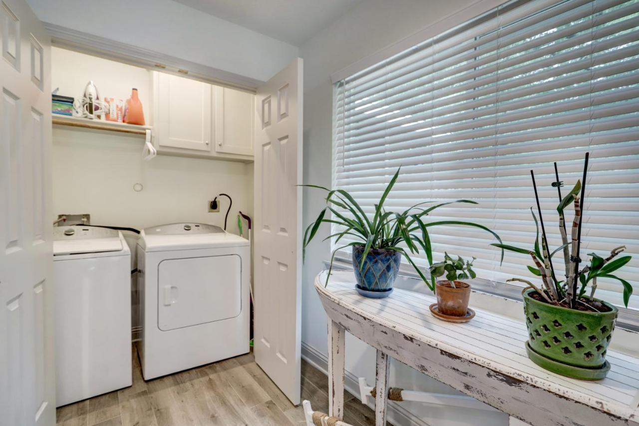 Kingwood Cottage - 10 Mins From Iah - Lake Front Humble Eksteriør bilde